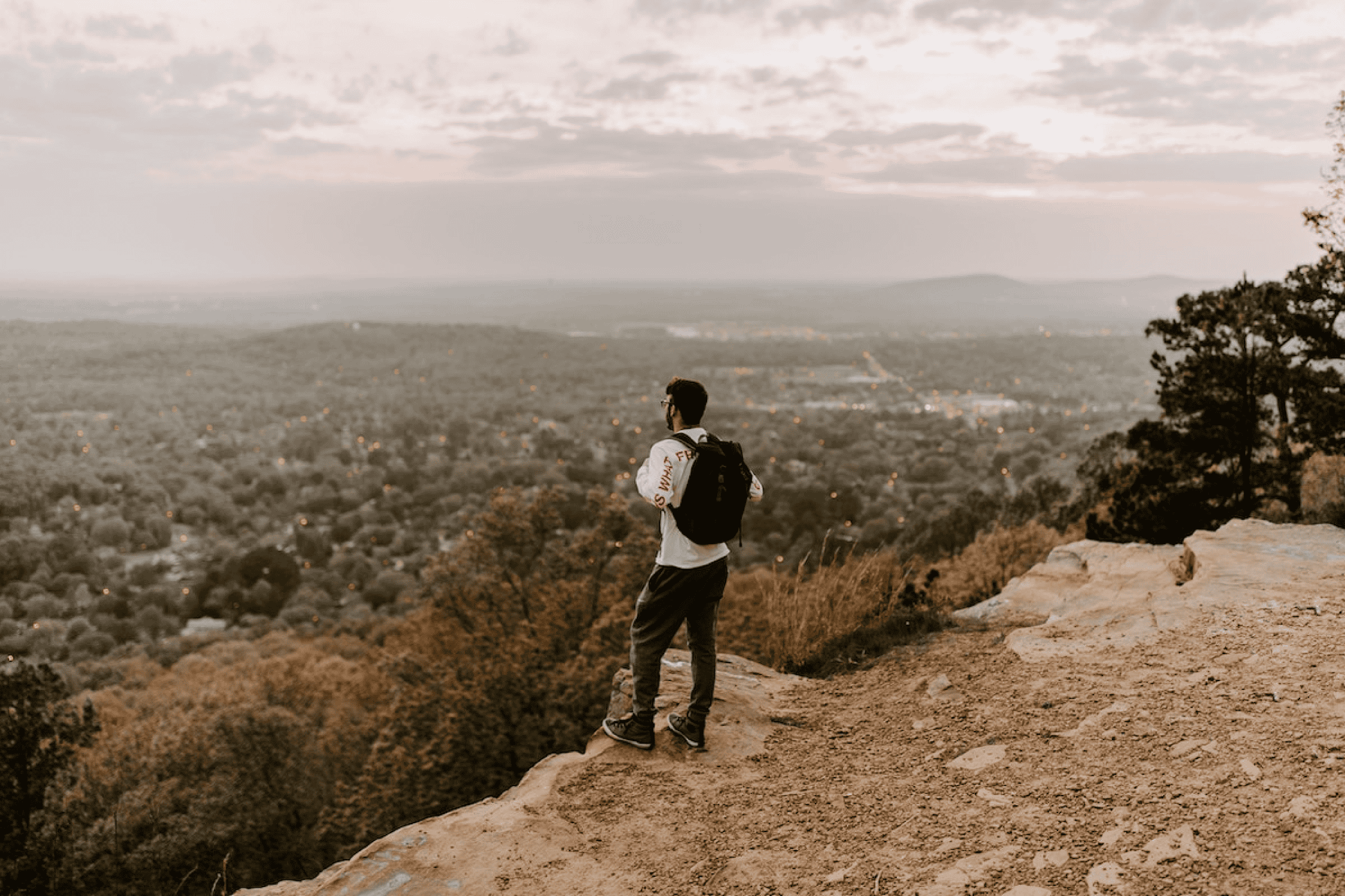 contentment_hannah-busing-htwzr-z8_4g-unsplash